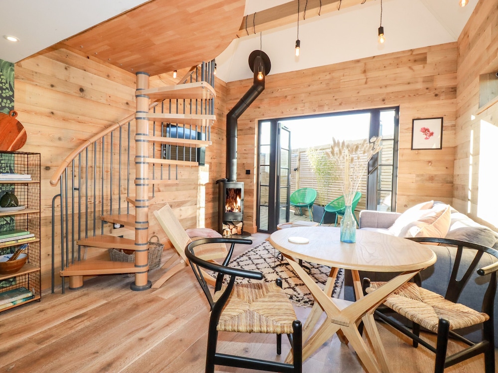Little Beach Cabin — 4-Star Luxury Hotel in Newquay, United Kingdom