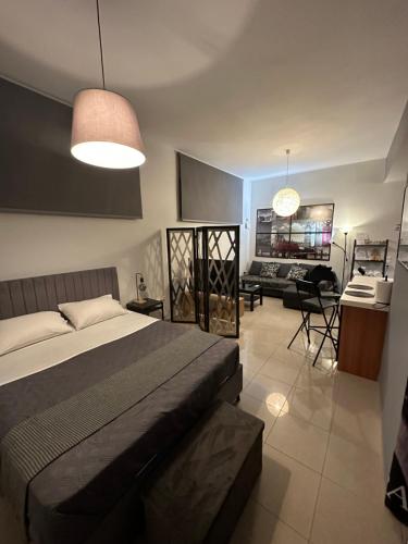 Elegant Escapes 5 — 4-Star Luxury Hotel in Athens, Greece