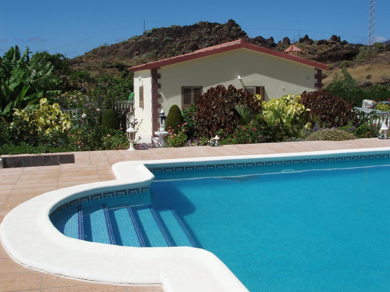 Mi Jardin - carbon neutral hotel in Frontera