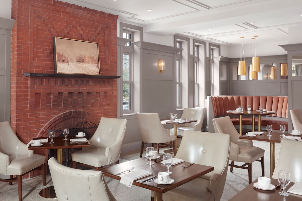 Portland Regency Hotel & Spa - photo 21