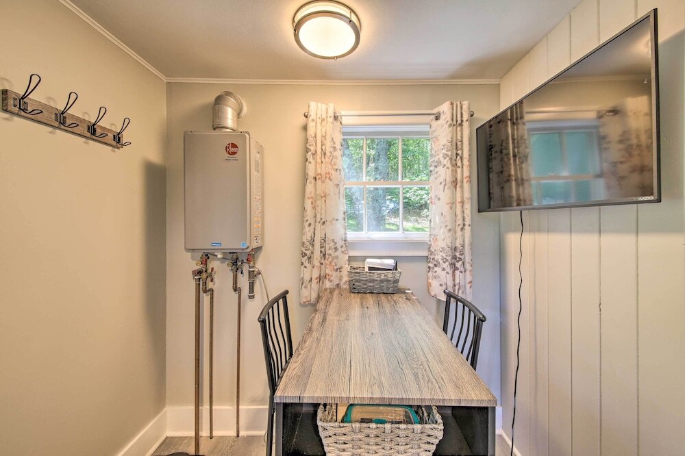 Updated Tiny House: Walk to Wiscasset Village — Edgecomb — photo 5