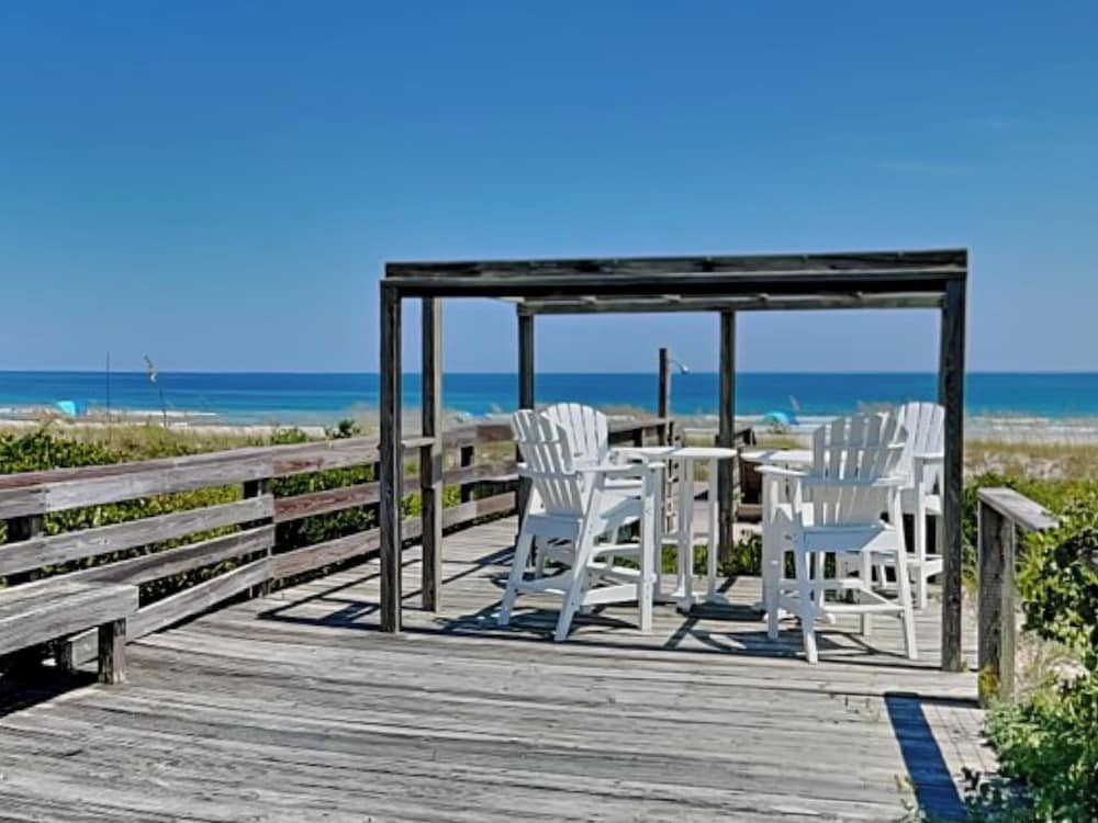 Sea Strapped — 4-Star Luxury Hotel in Santa Cruz, United States