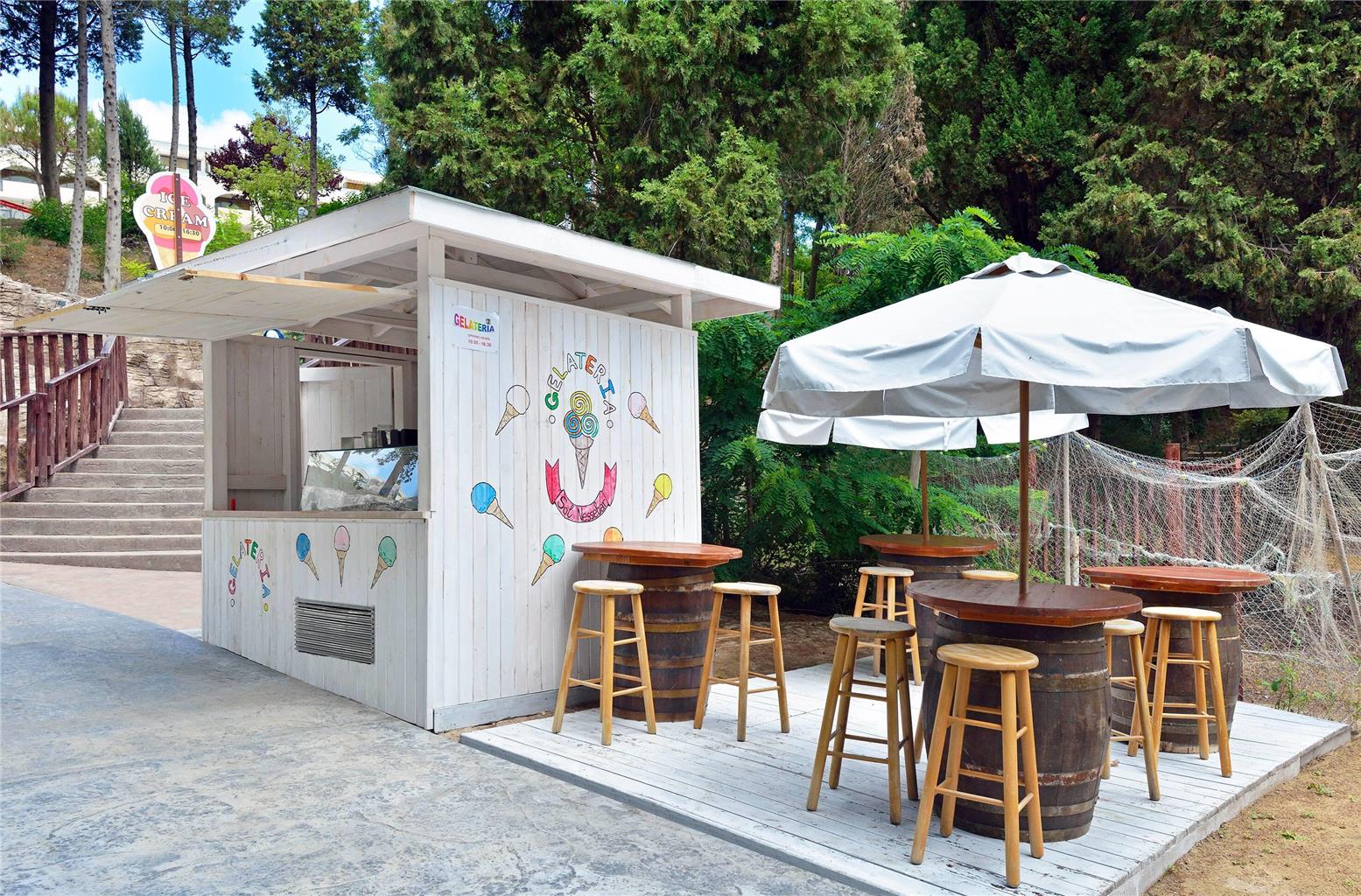 מזון ומשקאות