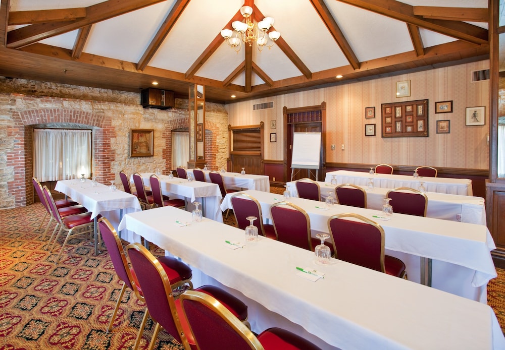 Holiday Inn St. Louis West Six Flags by IHG - photo 45