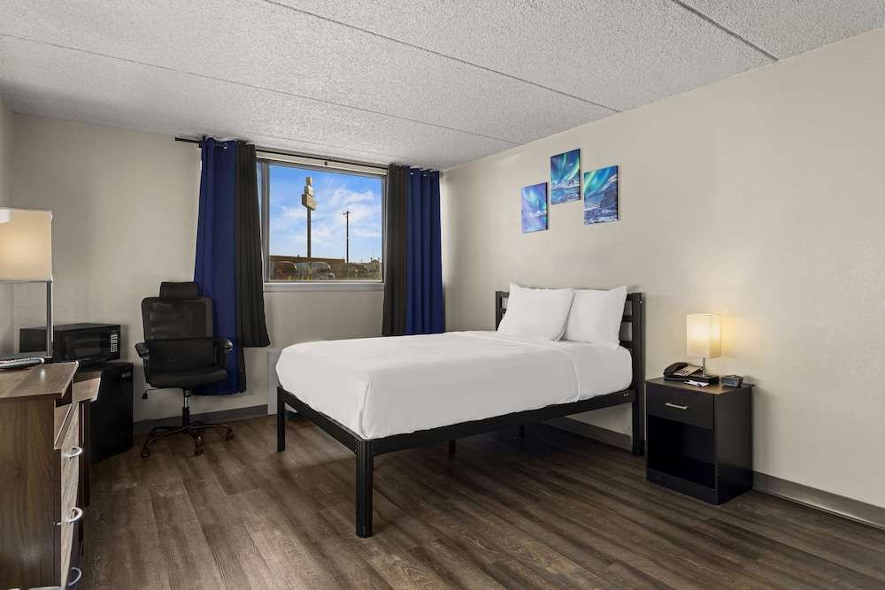 Americas Best Value Inn Gallup - photo 9
