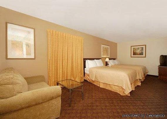 Quality Suites - photo 3