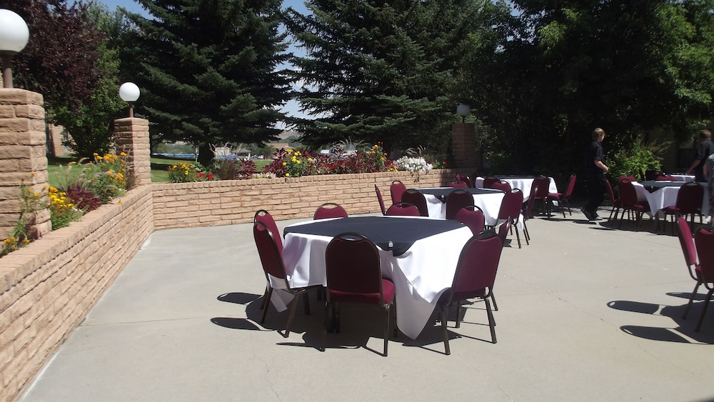 Douglas Inn & Conference Center - photo 67
