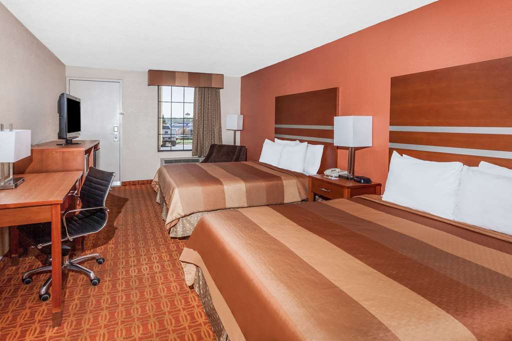 Days Inn by Wyndham Dalton - photo 7