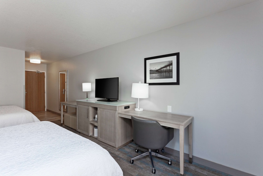 Hampton Inn & Suites Hermosa Beach - photo 5