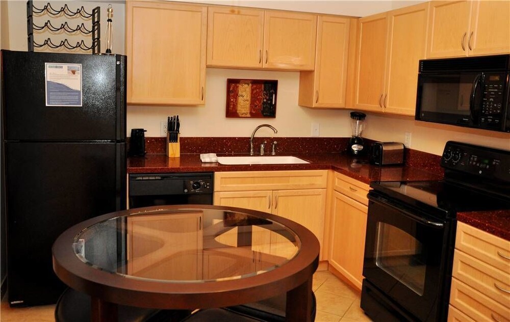 Prince Resort 706 1 Br condo by RedAwning - photo 5
