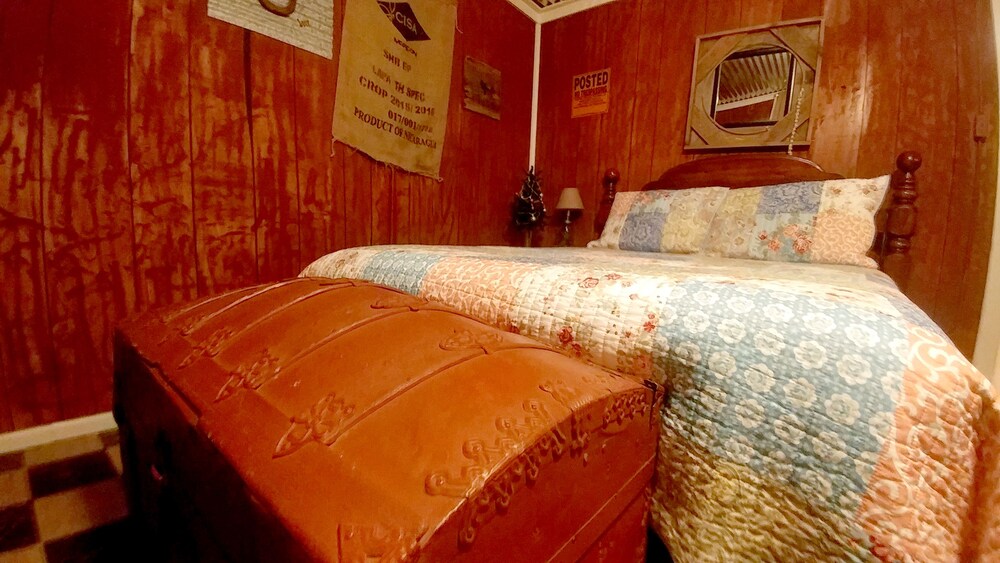 Historic Whiting Hotel Suites - photo 45