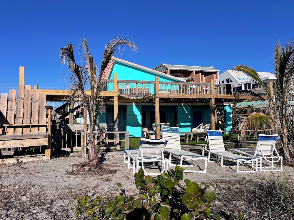 Anthony's on the Beach - photo 33