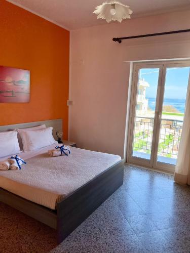 Appartamenti Cerami con parcheggio a un passo dal mare — 4-Star Luxury Hotel in Cefalu, Italy