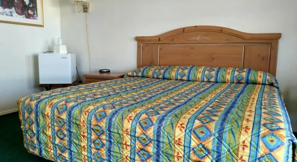 Carrizozo Inn - photo 7