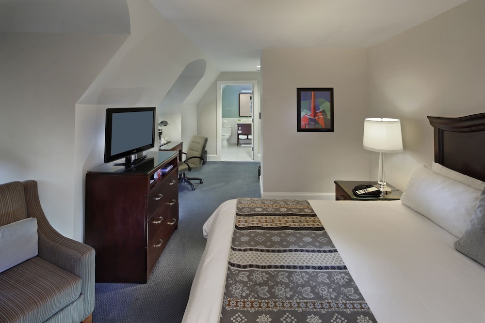 Andover Inn - photo 4