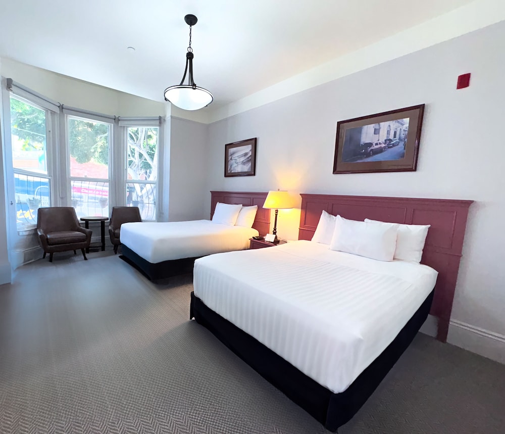 The Grove Inn - photo 11