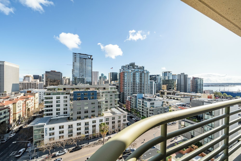 Courtyard by Marriott San Diego Downtown Little Italy - photo 48