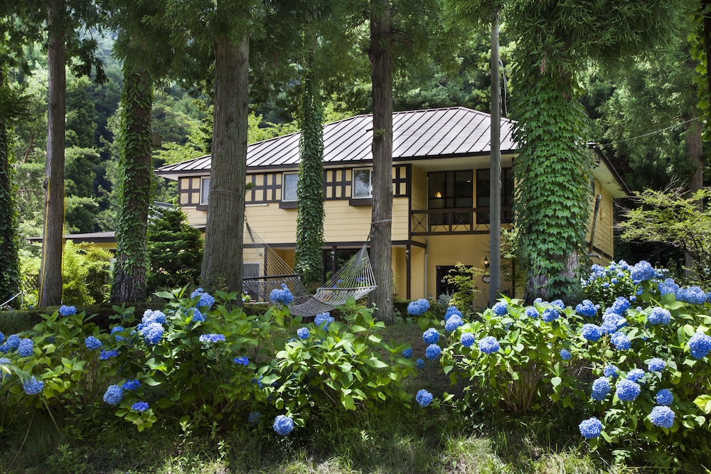 Friendly Inn People in Fujikawaguchiko, Japan