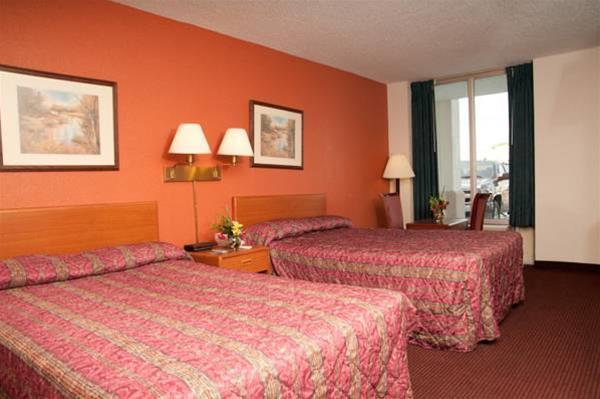 Old Hickory Inn Jackson - photo 5