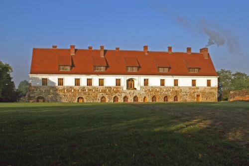 Klasztor Cedynia Hotel - carbon neutral hotel in Cedynia
