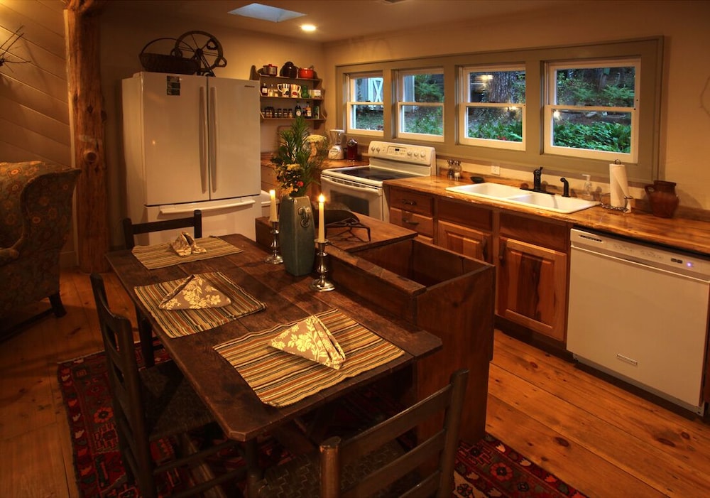 Lake Rabun Hotel & Restaurant - photo 31