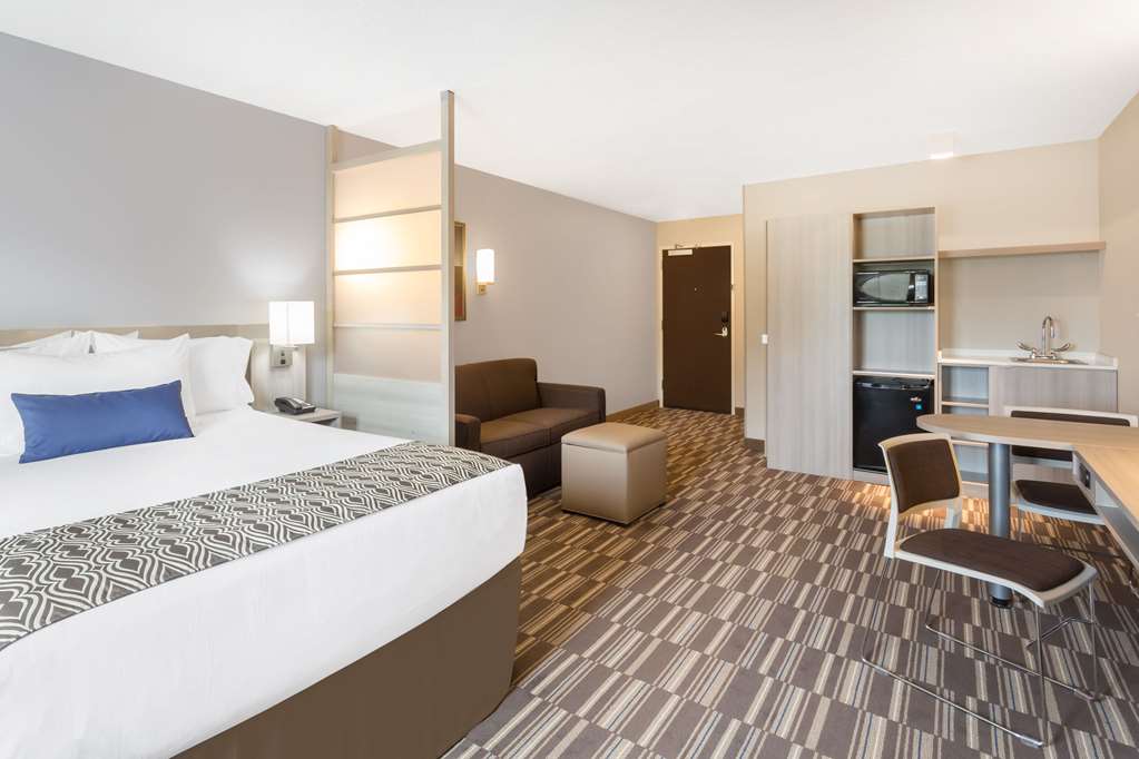 Microtel Inn & Suites by Wyndham Springville Provo - photo 11