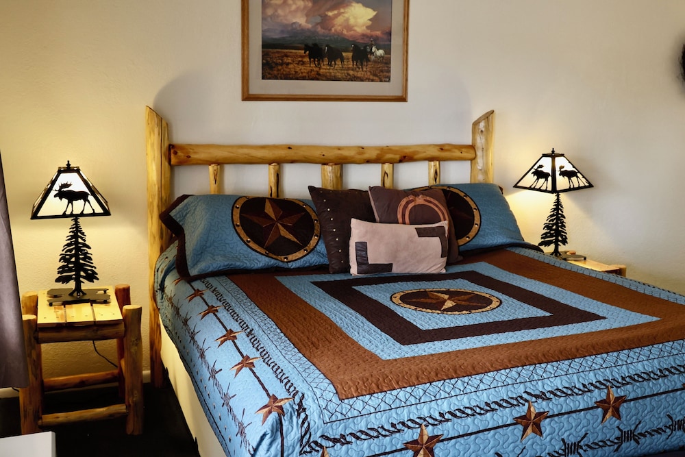 Rocky Mountain Lodge - photo 13