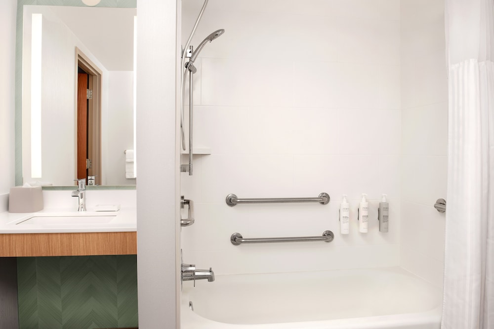 Hilton Garden Inn Solomons - photo 16