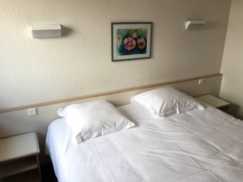 Hotel Les Archers — hotel in Chambretaud