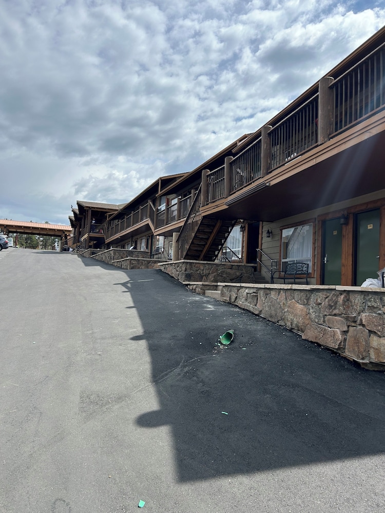 Hotel Estes - photo 80