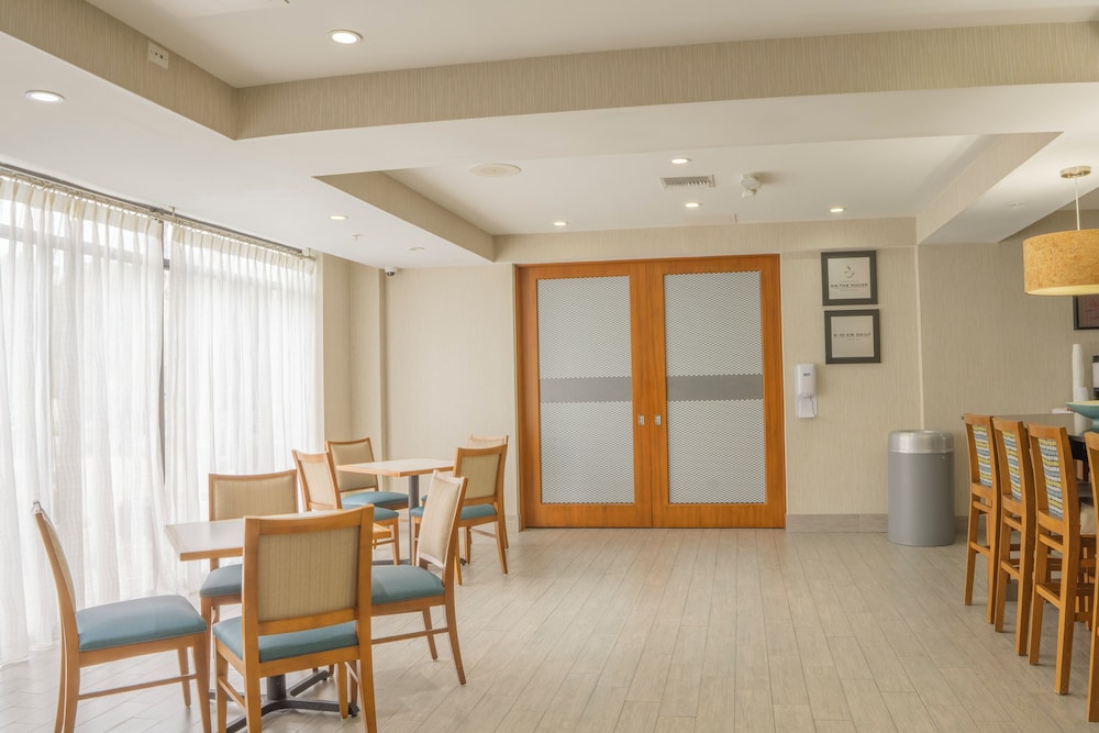 Hampton Inn Jacksonville South I 95 at JTB - photo 31