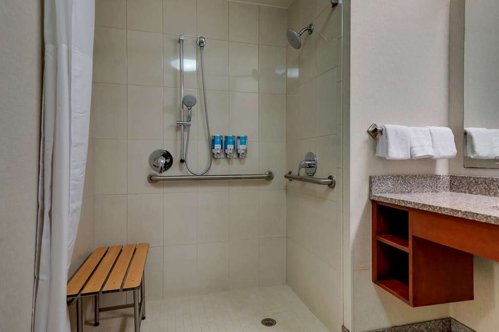Drury Inn & Suites Charlotte Arrowood - photo 42