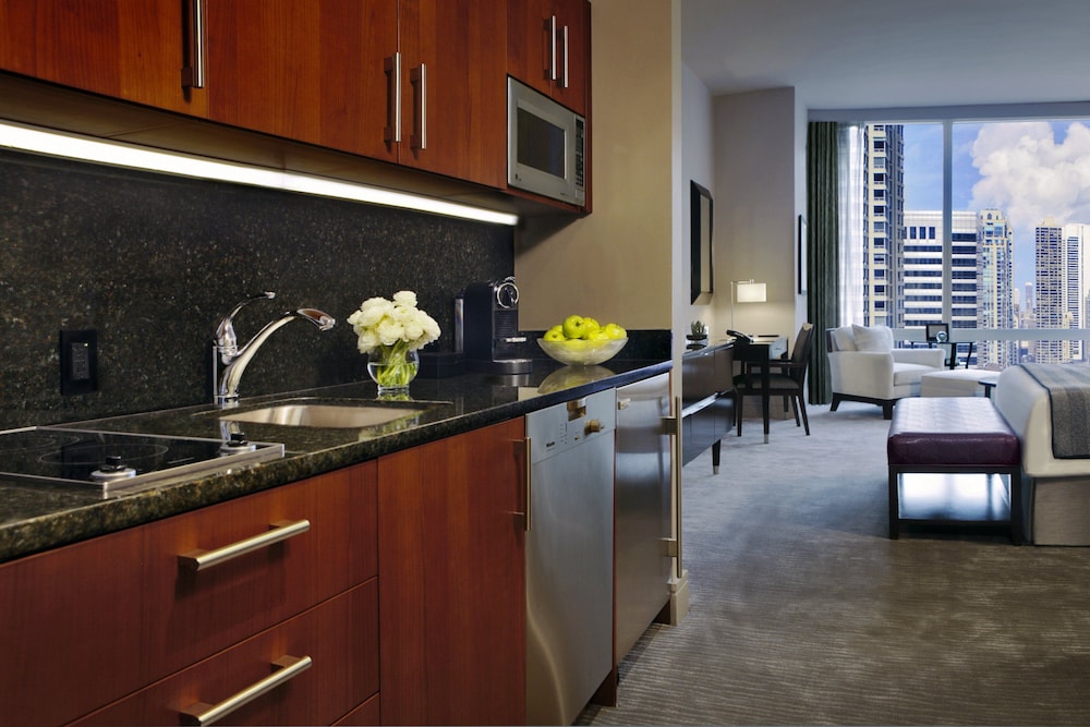 Trump International Hotel & Tower Chicago - photo 33