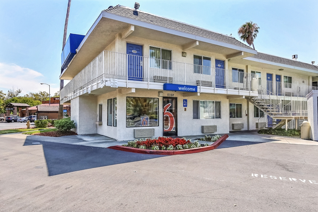 Motel 6 Pleasanton CA — hotel in Pleasanton