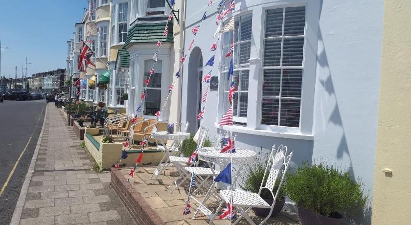 Seasons — 4-Star Luxury Hotel in Weymouth, United Kingdom