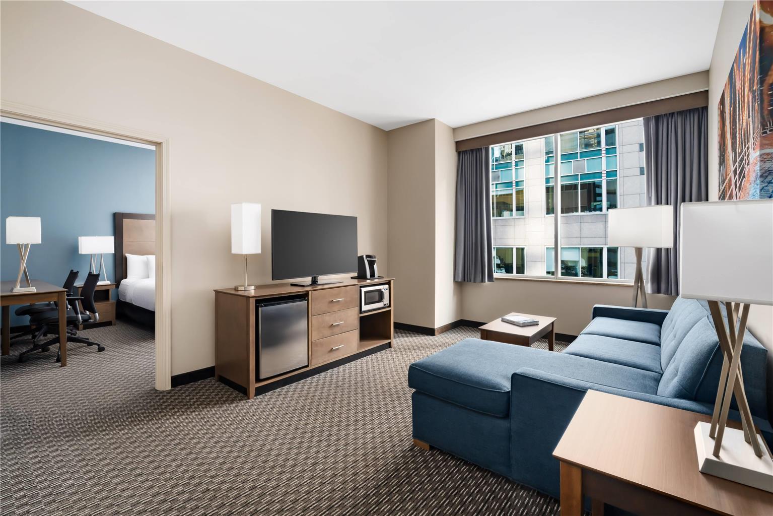 La Quinta Inn & Suites by Wyndham Chicago Downtown - photo 51