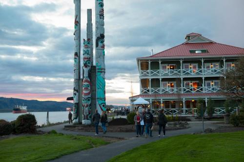 McMenamins Kalama Harbor Lodge - featured photo