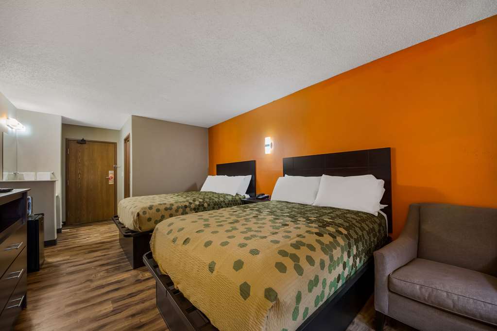 EconoLodge San Antonio Seaworld Medical Center - photo 11