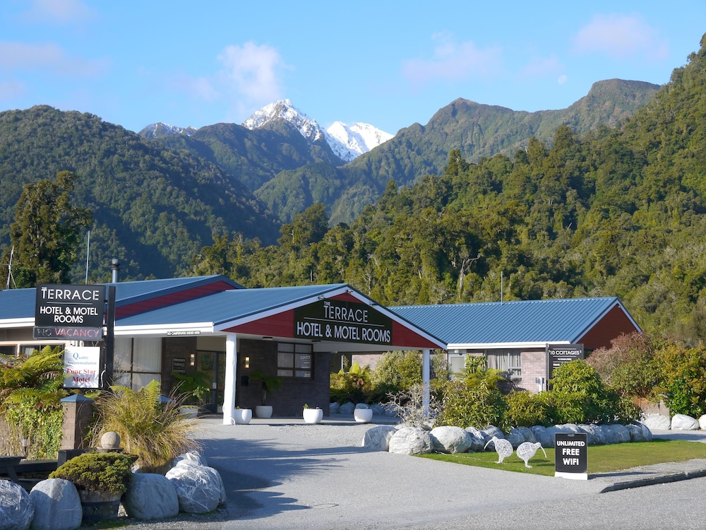 The Terrace — 4-Star Luxury Hotel in Greymouth, New Zealand