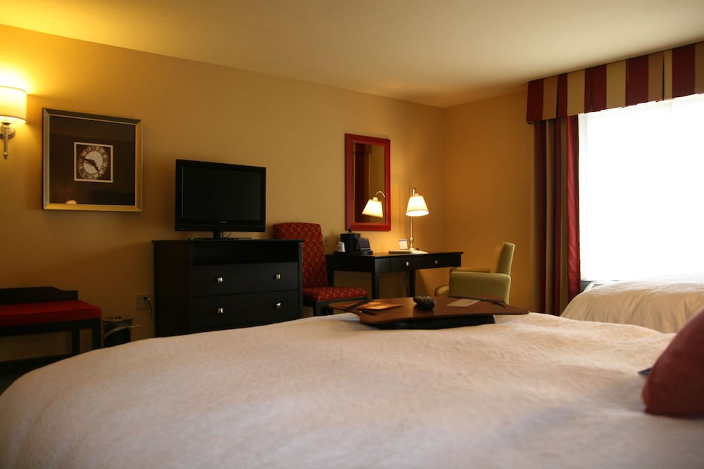 Hampton Inn Jacksonville Anniston Area - photo 16