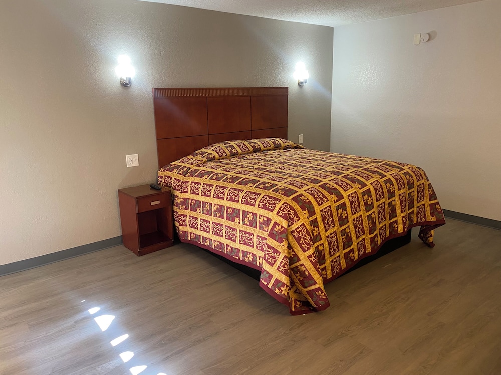 American Inn and Suites Atlanta Airport Jonesboro I 75 - photo 9