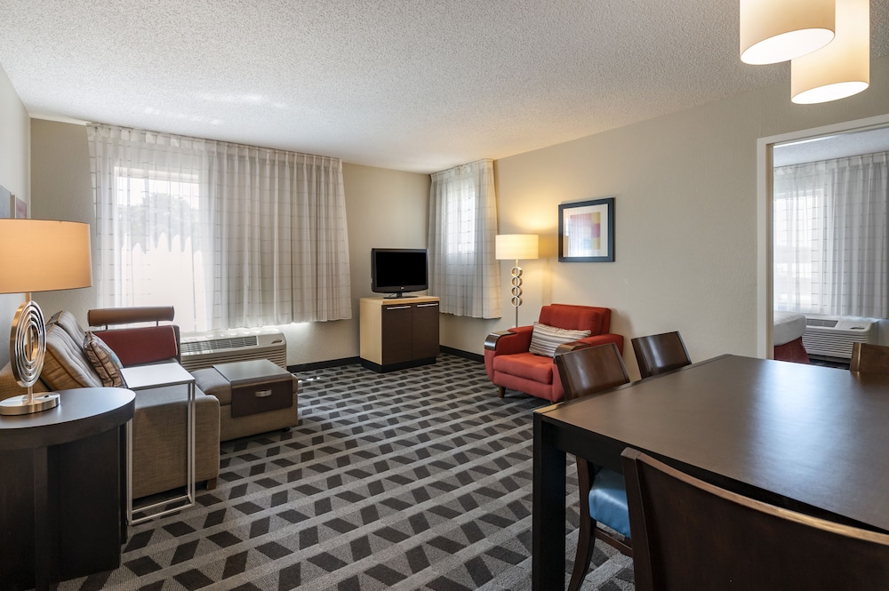 TownePlace Suites by Marriott Vincennes - photo 5