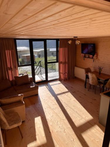 EMKA Cottages Kazbegi — Step'antsminda — photo 3