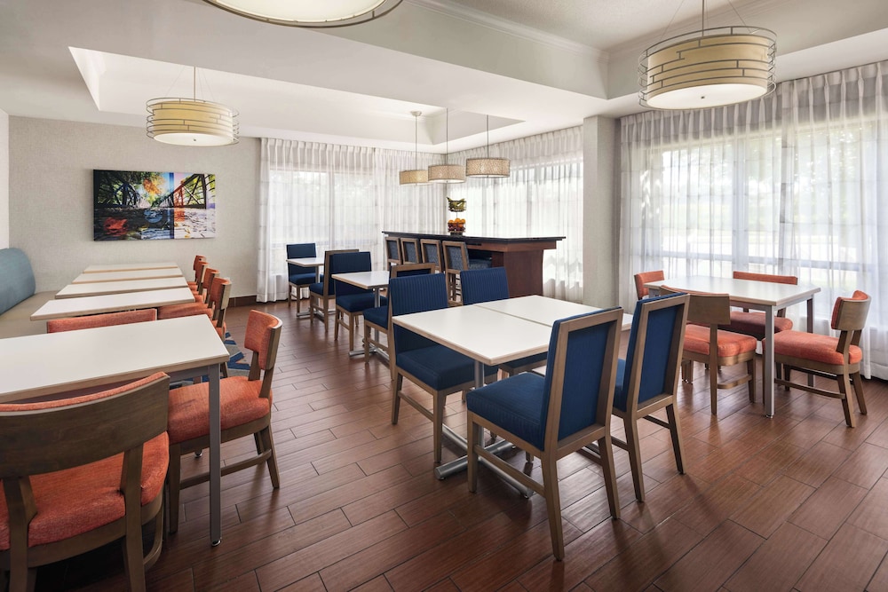 Hampton Inn Minneapolis NW Maple Grove - photo 24