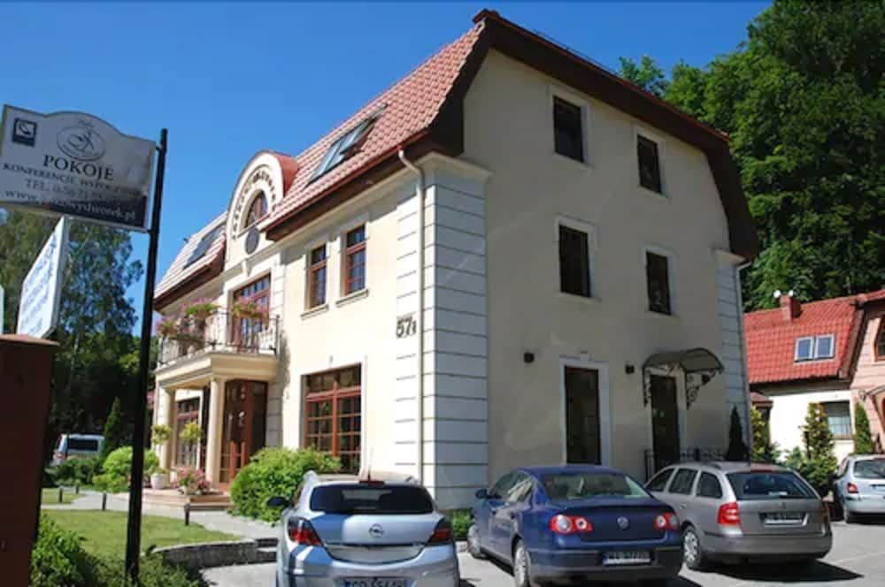 Willa Jaśkowy Dworek — 4-Star Luxury Hotel in Gdansk, Poland