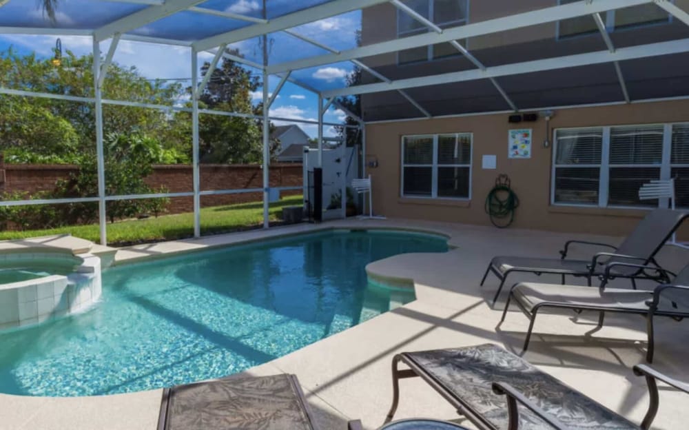 Marcellas Villa At Acadia Estates — 4-Star Luxury Hotel in Kissimmee, United States