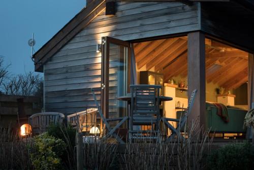 Tyddyn Plwm Isa in Newborough, United Kingdom