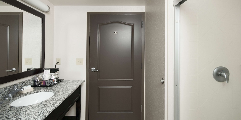 Hampton Inn & Suites Seneca Clemson Area - photo 44