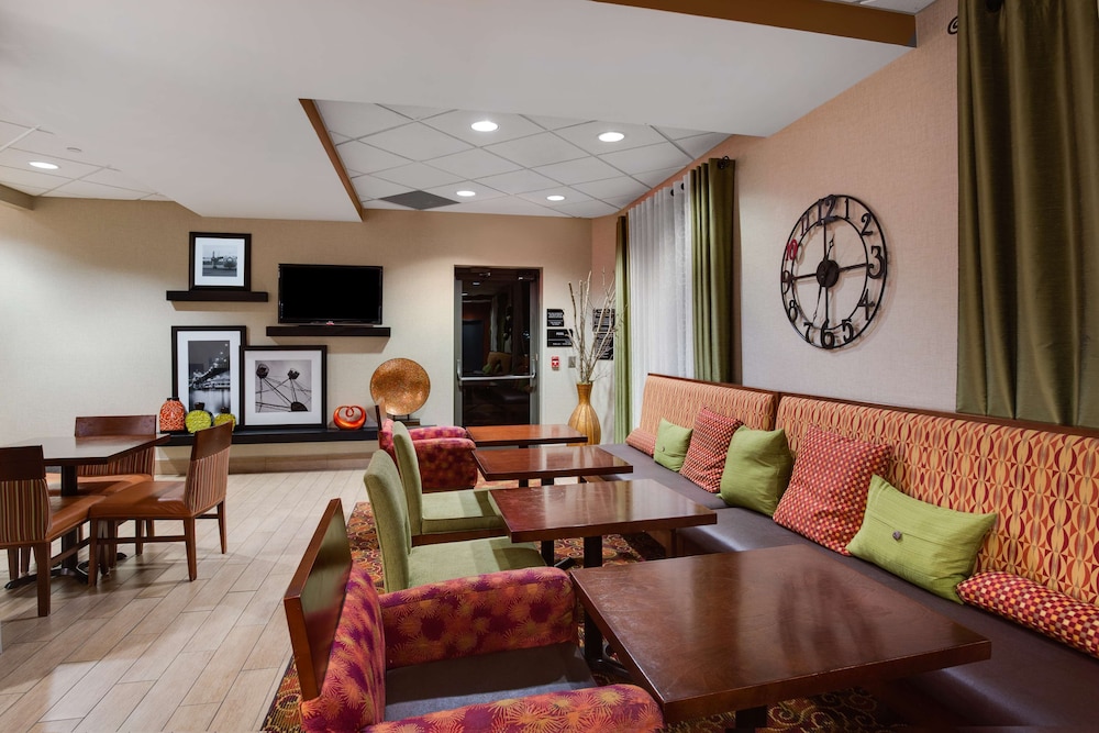 Hampton Inn Pittsburgh West Mifflin - photo 35
