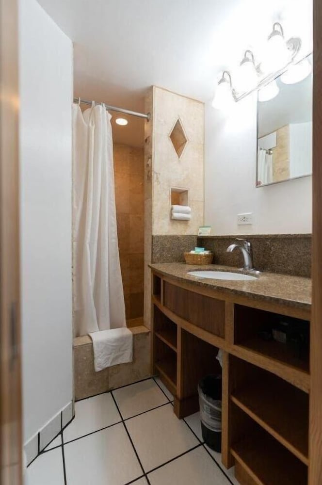 Holiday Surf Hotel - photo 39